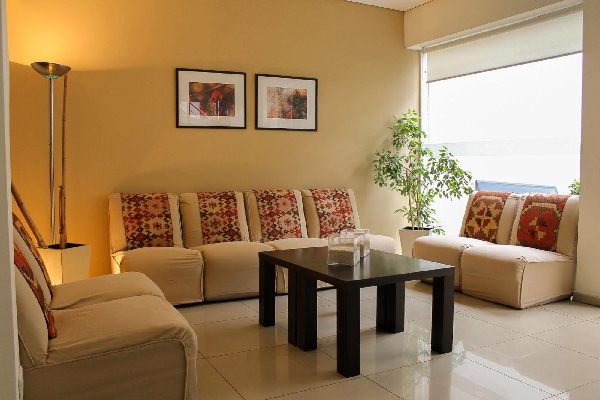 Abril Boutique Hotel